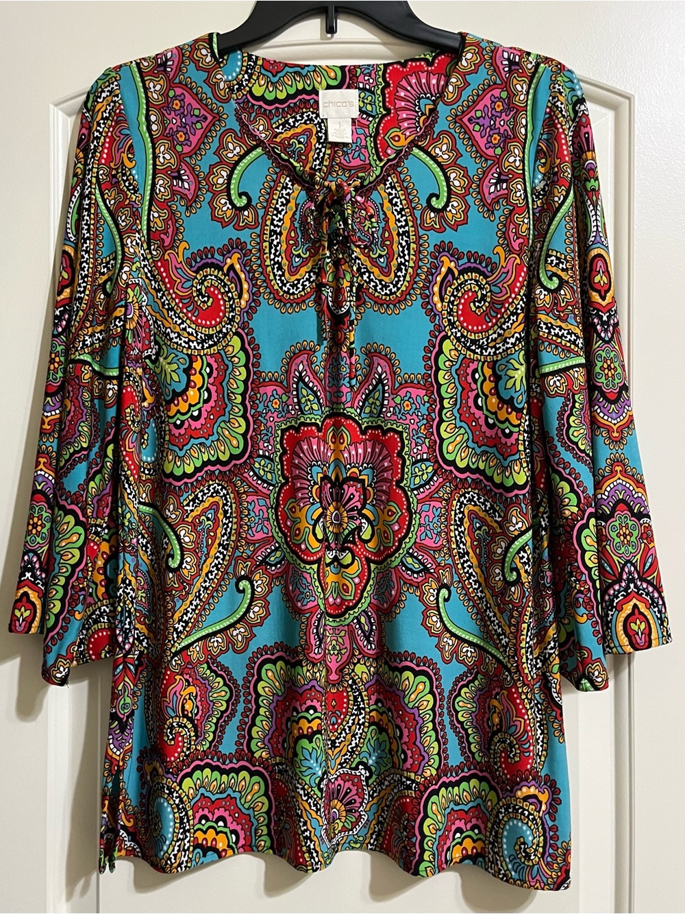 Chicos Colorful Paisley Print Tunic Tie & Braided Keyhole Neck Bell Sleeves M